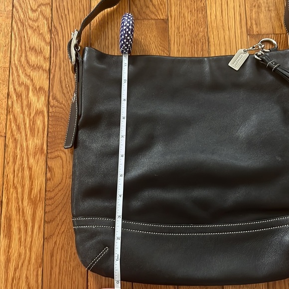 Coach Soho Duffle Purse Convertible Black Boho Leather J05S-1414 legacy tassel - Picture 11 of 12